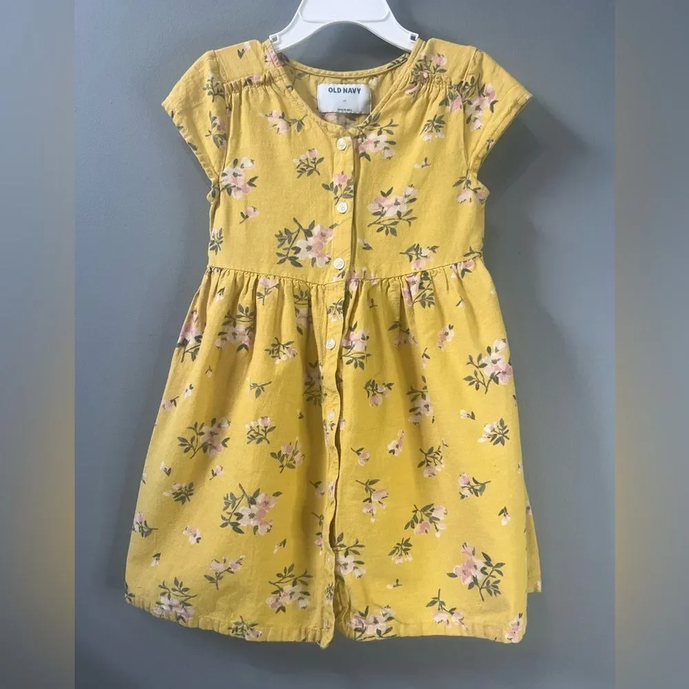 Girl’s Yellow Floral clothing Lot Size 4